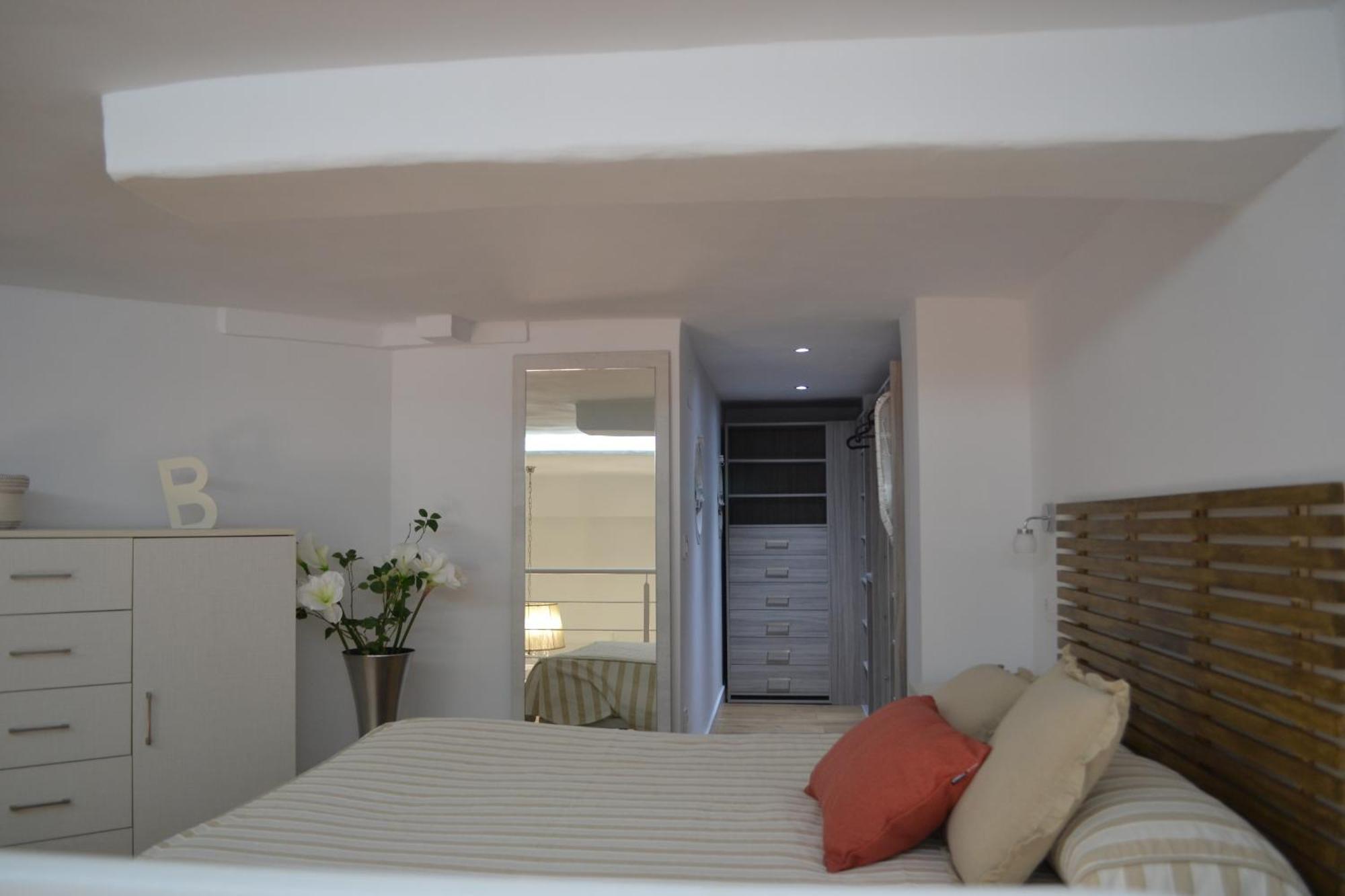 Apartamento En Playa Victoria Кадис Екстериор снимка